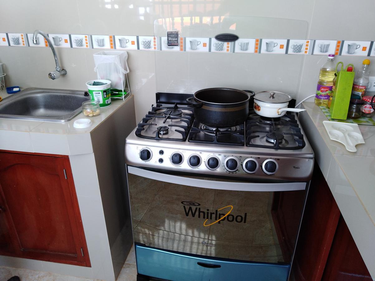 Punta Huanchaco Hostel מראה חיצוני תמונה